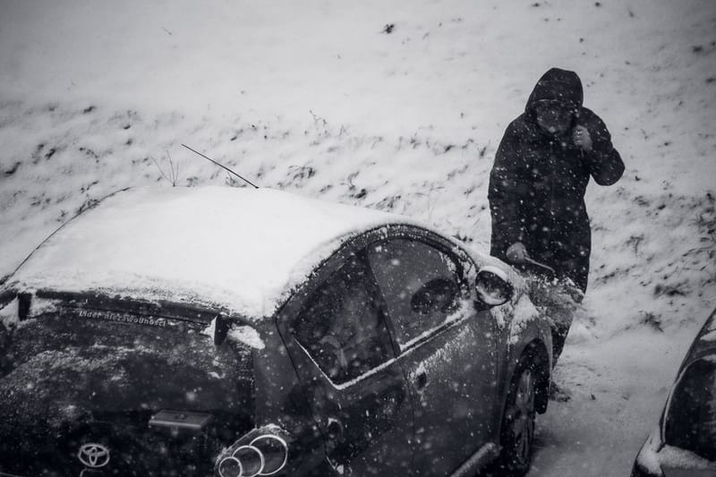 5 Car Battery Voltage Tips for Winter Starting Power