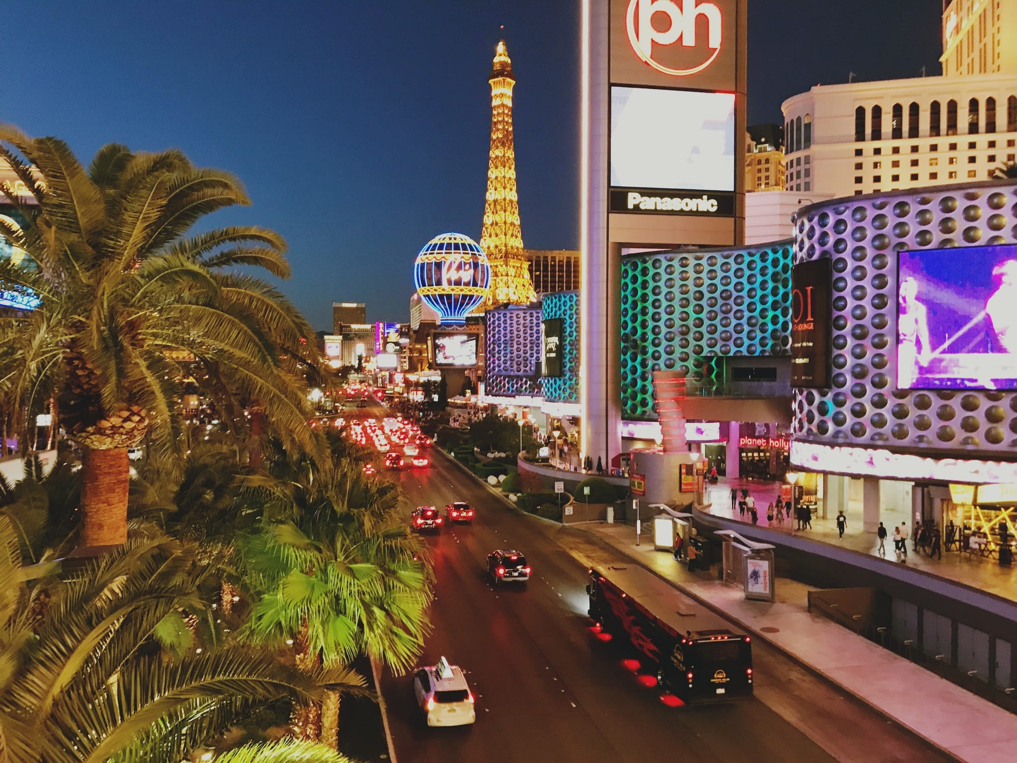 Cinematic Paradise in the Desert: Why Filmmakers Choose Las Vegas