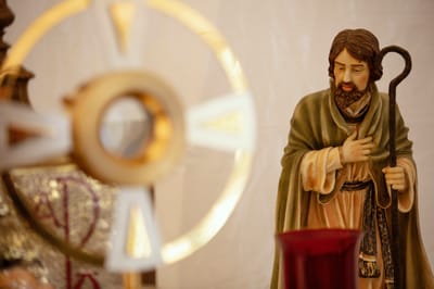 القدّيس يوسف خطيب سيّدتنا مريم العذراء