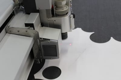 Hologramy na dyplomach – od pierwszych prób do współczesności