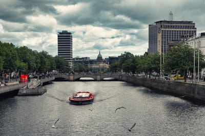 🌊✨ From Canals to Cobblestones: Why Dublin Feels Cleaner Than Most European Capitals