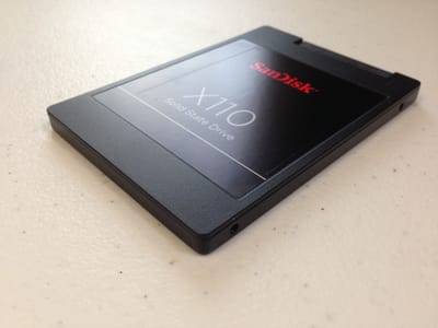 الفرق بين هاردات SSD / HDD