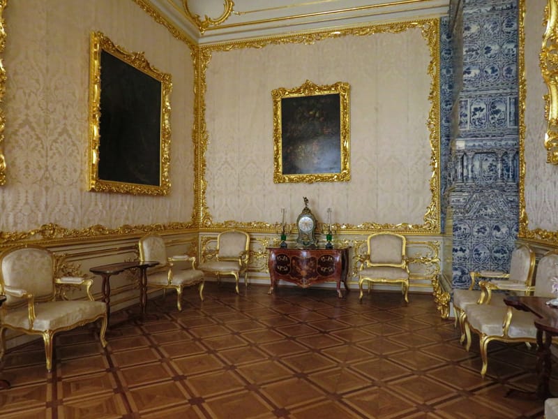 Classic & Traditional Themes