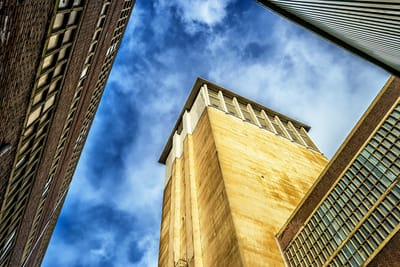 Experts in World Financial Instruments image