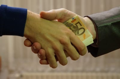 הסכם פיינדר (Finder Fee Agreement) לרכישת לקוחות או לידים