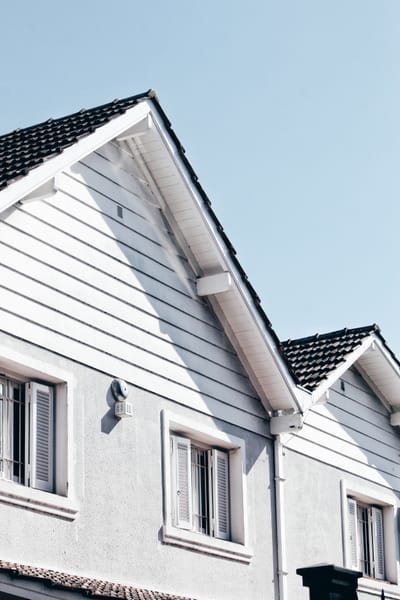 Choosing a Roofing Services Company