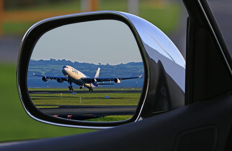 Aeropuerto o Estaciones.