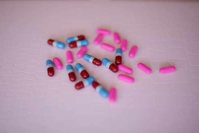 CAPSULES