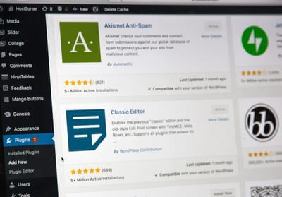 Best blog builders for writers?