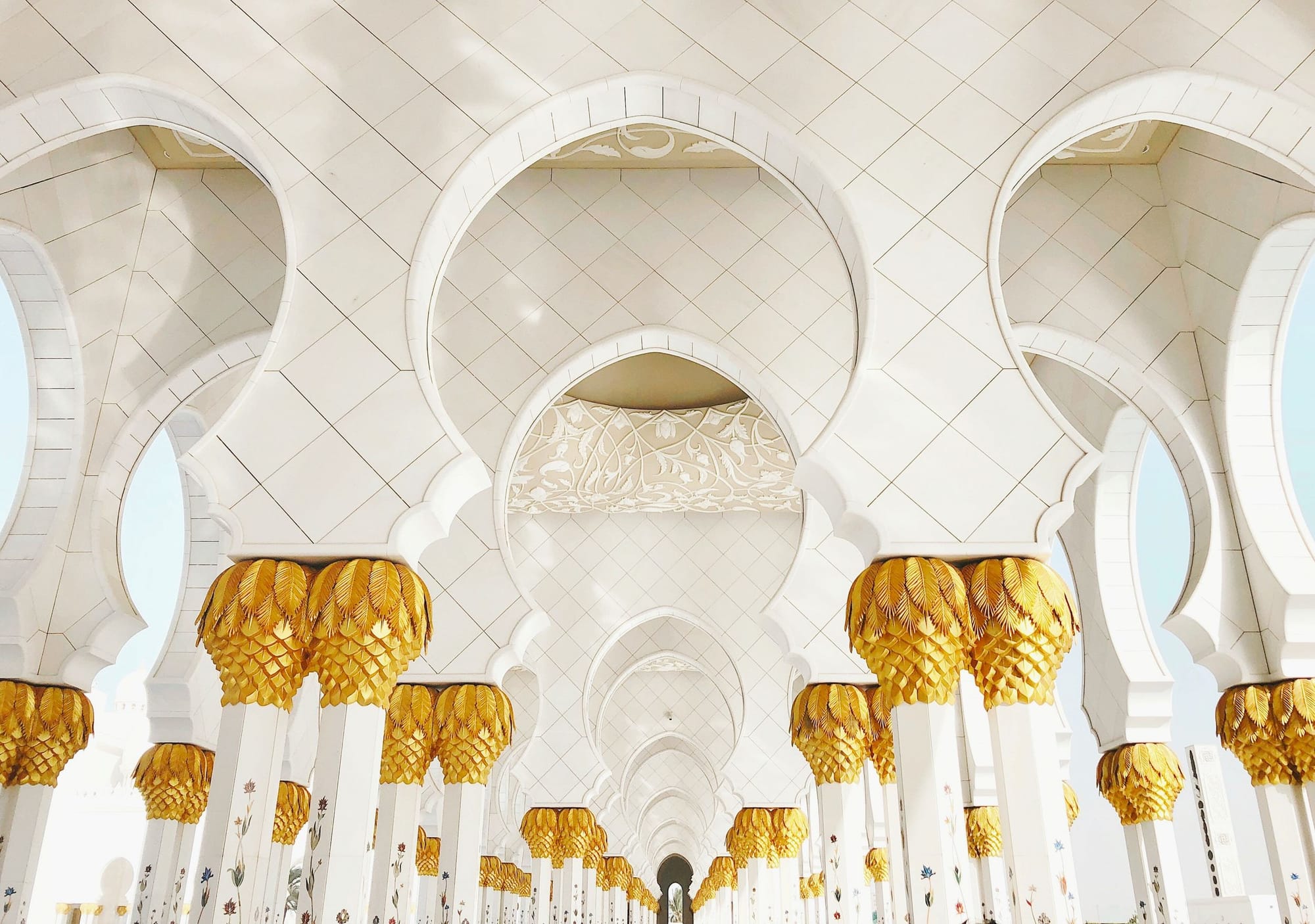 أفكار مبتكرة لتصميم الديكورات الداخلية باستخدام الأصباغ في الكويت