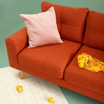 Hire Professional Leather Sofa Dry Cleaners To Clean Your Sofa
