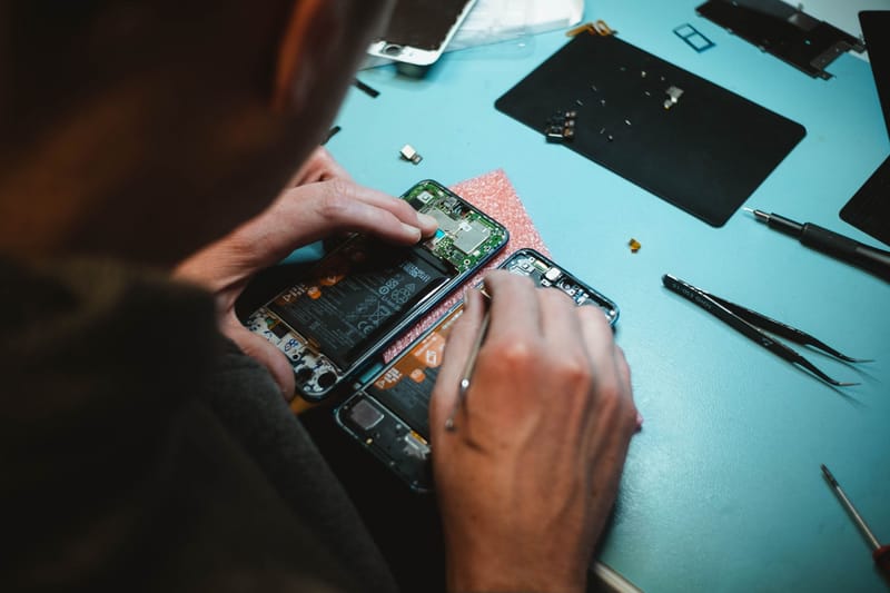 Phone / Tablet / Laptop Repairs