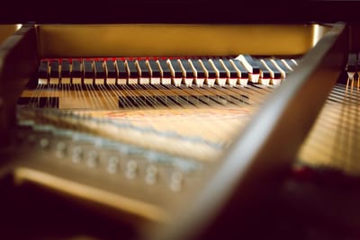 איזי pianos פסנתרים image