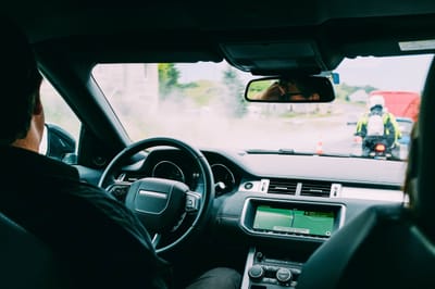 Que dit la loi sur l’utilisation des traceurs GPS ?