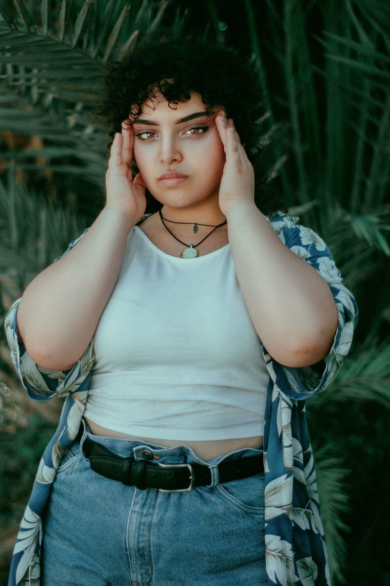 إشارات يرسلها الجسم تدل على أنك تكثر من تناول الدهون