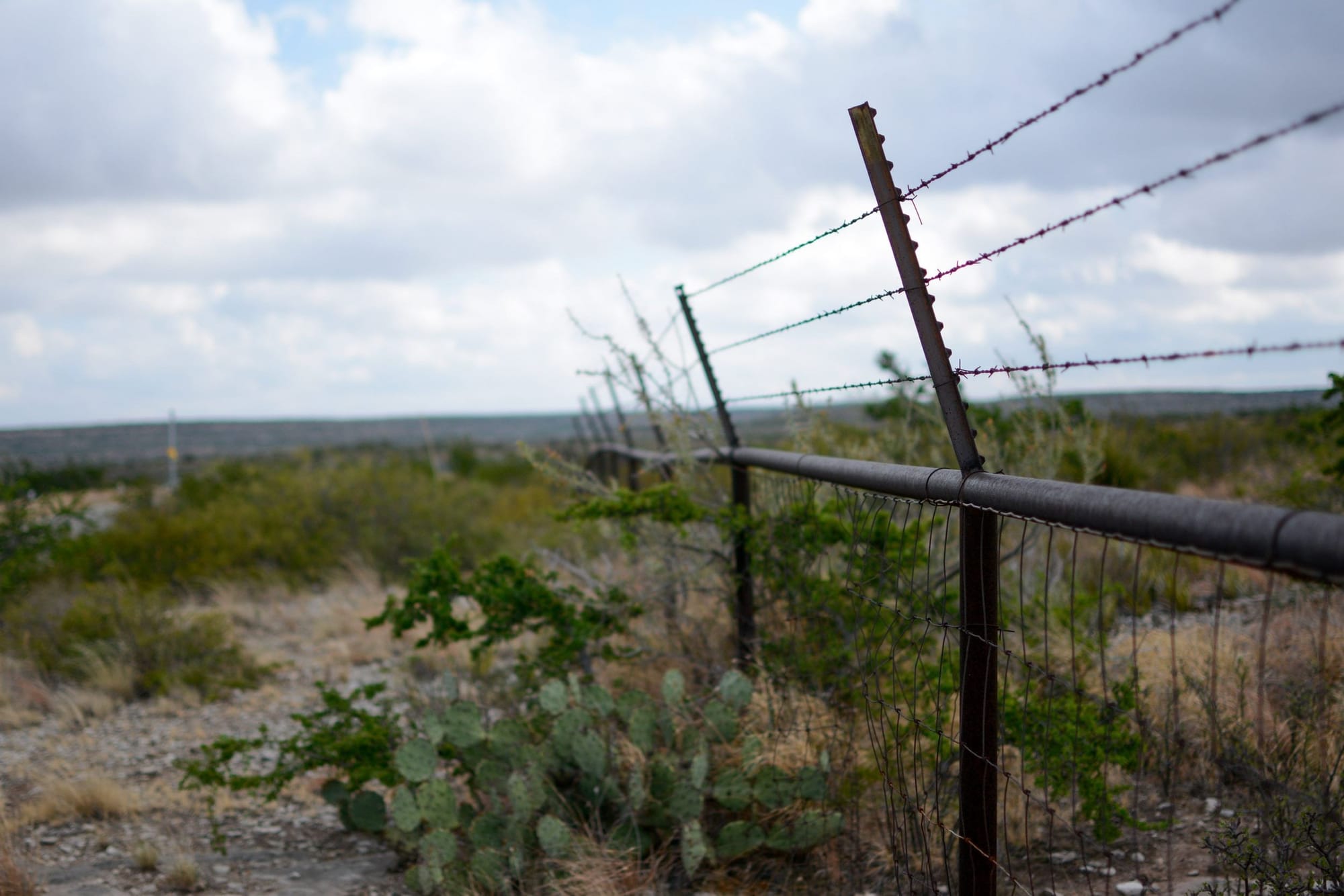 Texas governor shocks the left by going after their base for 2022. Texas Military Forces Begin Border Barrier Construction.