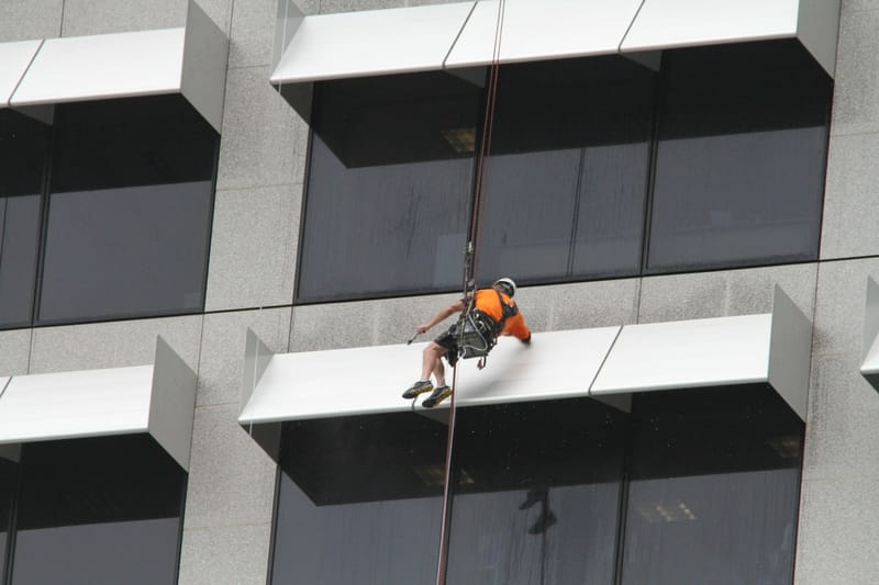 تنظيف واجهات Facade cleaning