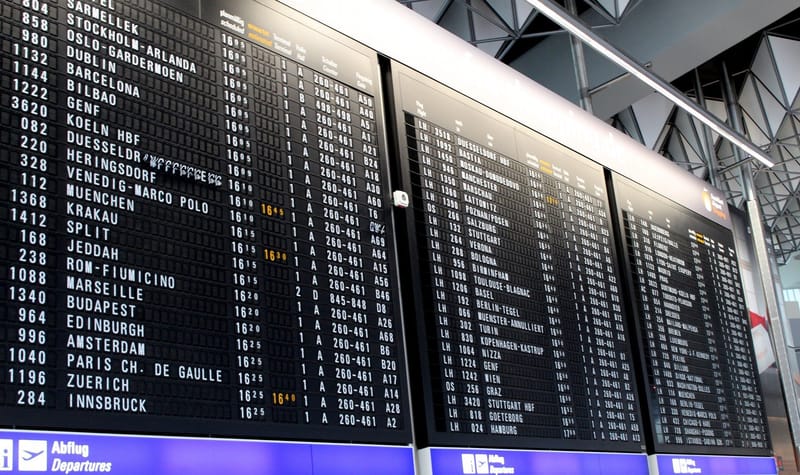 AEROPUERTO, ESTACIONES DE TREN Y AUTOBUSES