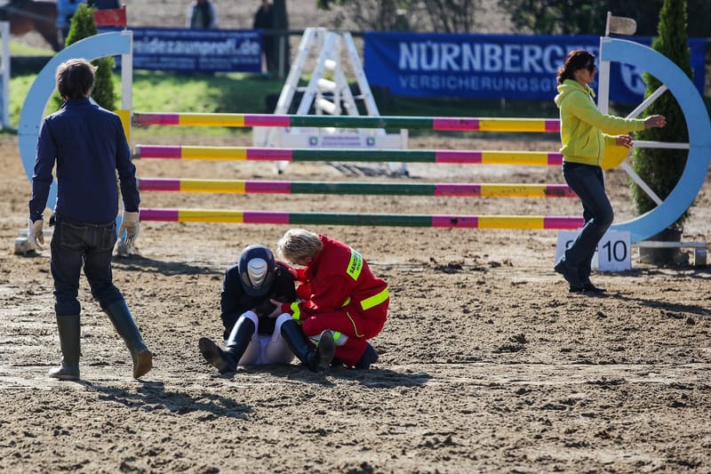 PRIMEROS AUXILIOS EN INSTALACIONES DEPORTIVAS