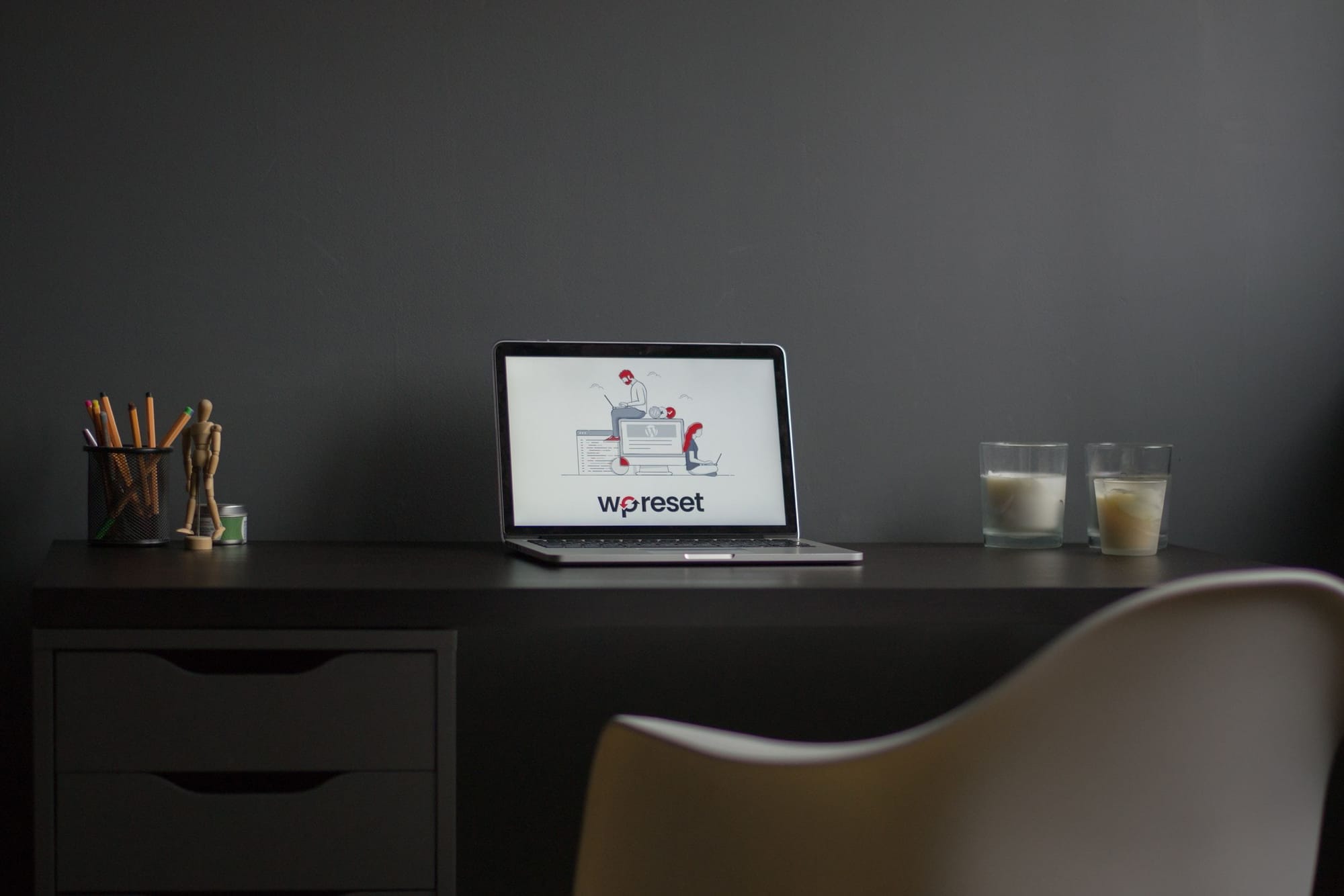 Design a professional site according to your taste