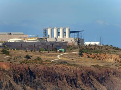 DIY Walkway To Accommodate With Concrete Molds