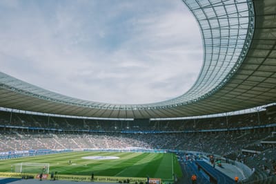Brot und Spiele