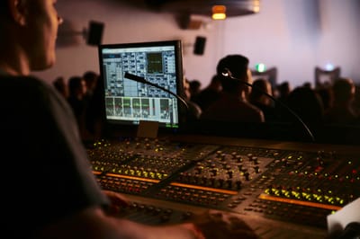 Les 10 compétences essentielles d'un bon technicien de sonorisation