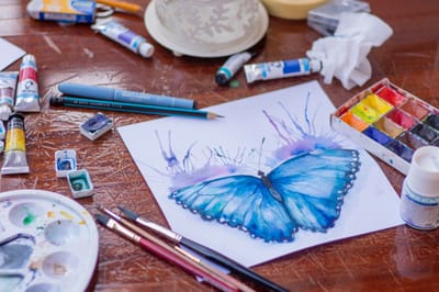 Art Therapy Brings Alternative Learning Style   to the Easel