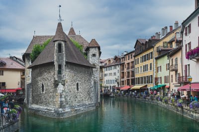 Annecy victime du "surtourisme" ou d'absence de gestion touristique ?