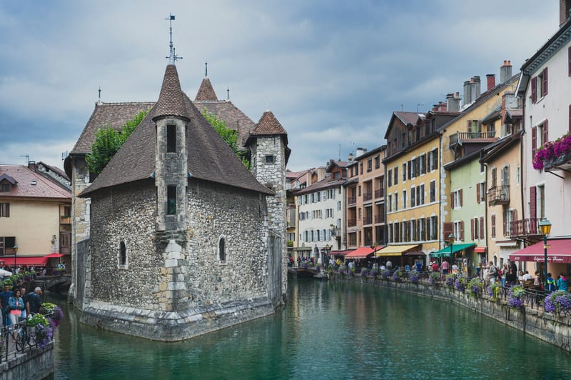 Annecy victime du "surtourisme" ou d'absence de gestion touristique ?