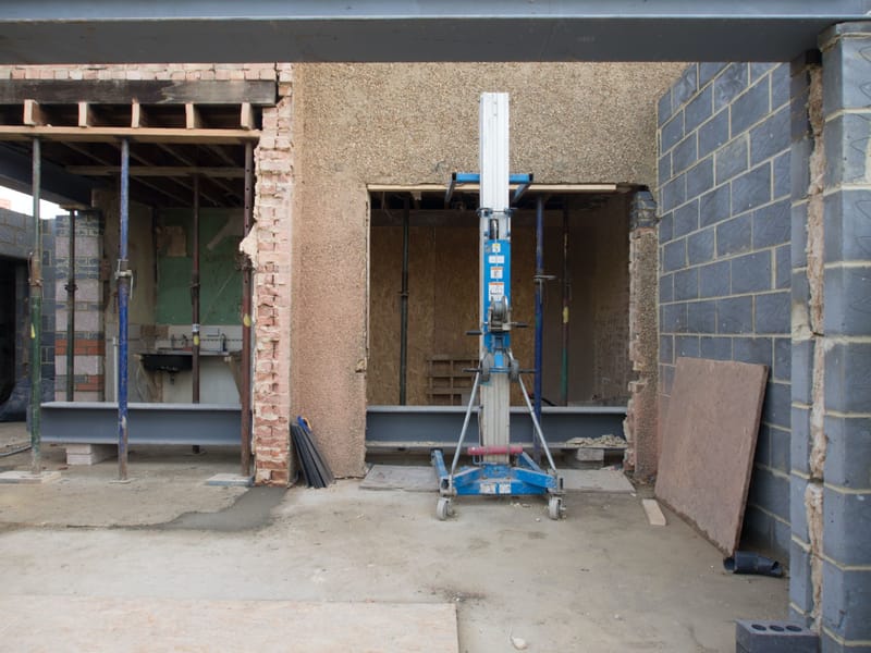 Cyclone- and Earthquake- Resistant Houses