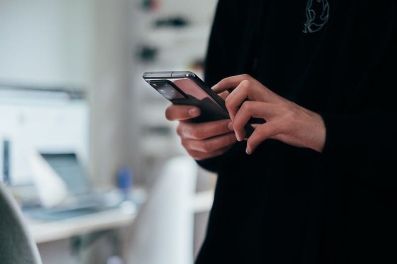جلب الحبيب بالهاتف بين انتظار الاتصال والكشف الروحاني الصحيح