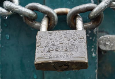 Hervé Pellois est décoré de la légion d'honneur : quand l'oligarchie politico-financière se congratule et se décore