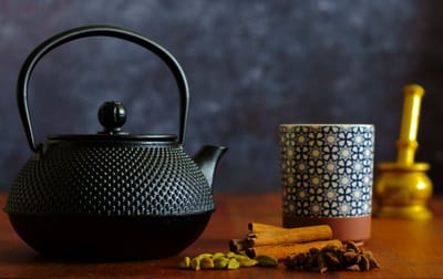 How to make tea with cardamom, 5 ways