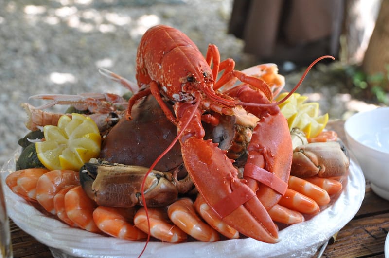 CRUSTACES ET POISSONS A FORT-MAHON A 7KM