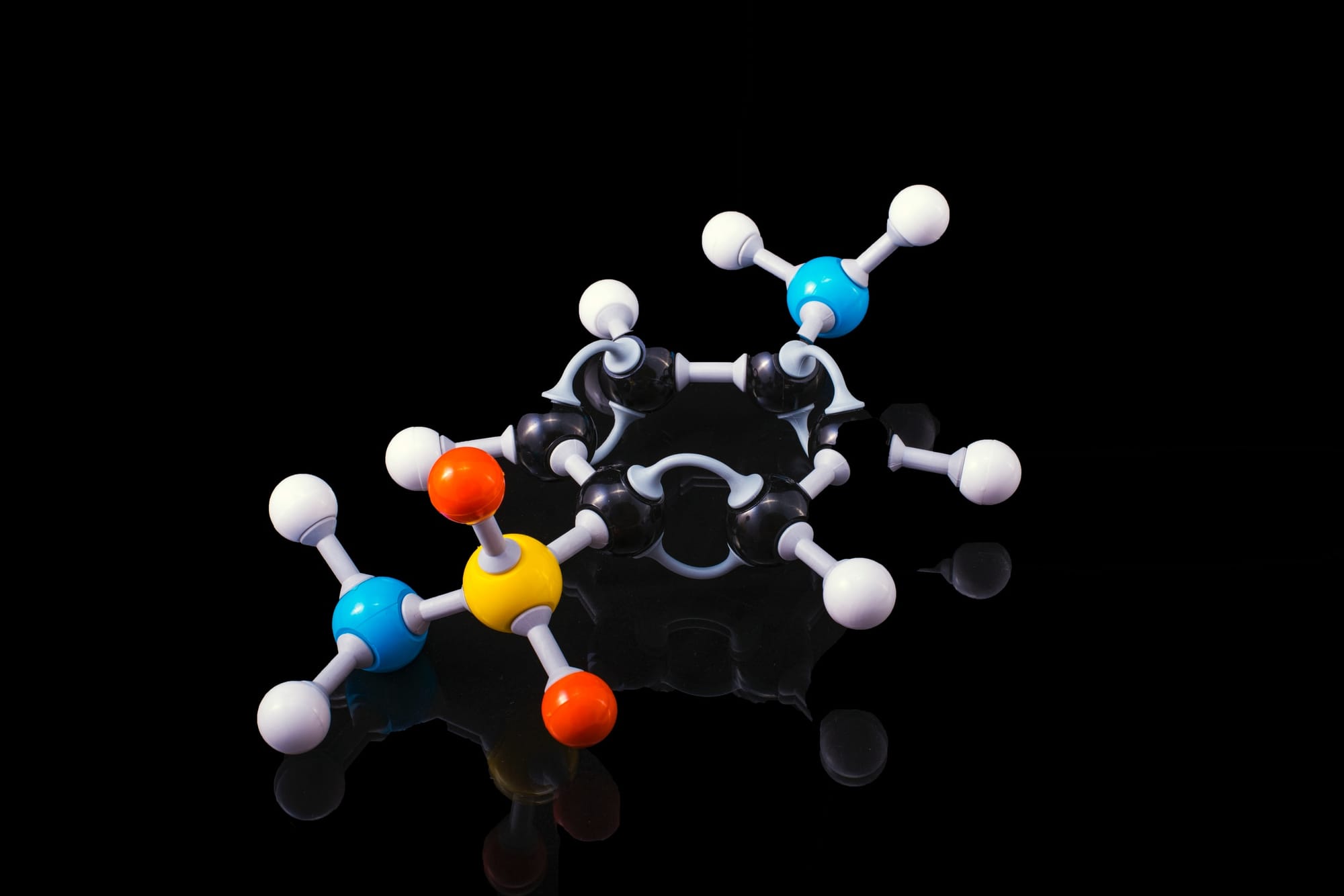 ARTICLE No 28 du 26 Novembre 2023- JWST : ENCORE UNE TRÈS DÉSAGRÉABLE SURPRISE POUR LES COSMOLOGISTES STANDARDS DOMINANTS...