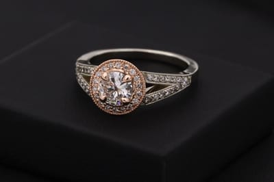 Diamond Simulant Rings Make a Perfect Gift