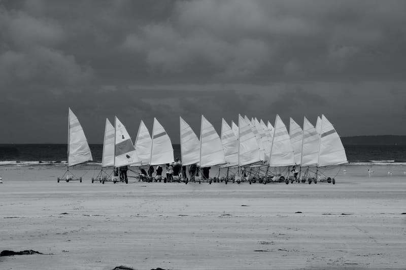 ECOLE DE CHAR A VOILE A QUEND A 2KM