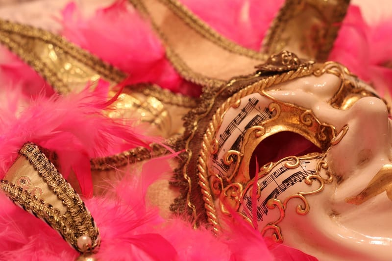 Hadar received from love - Purim