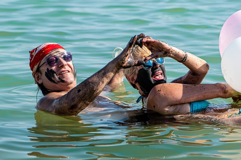 День отдыха на  Мертвом море - по субботам.