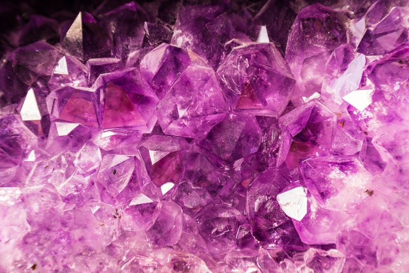Explorant les Mystères de la Lithothérapie : Guide d'un Praticien Expérimenté