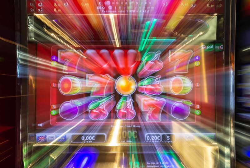 Slot Games &amp; Jackpots