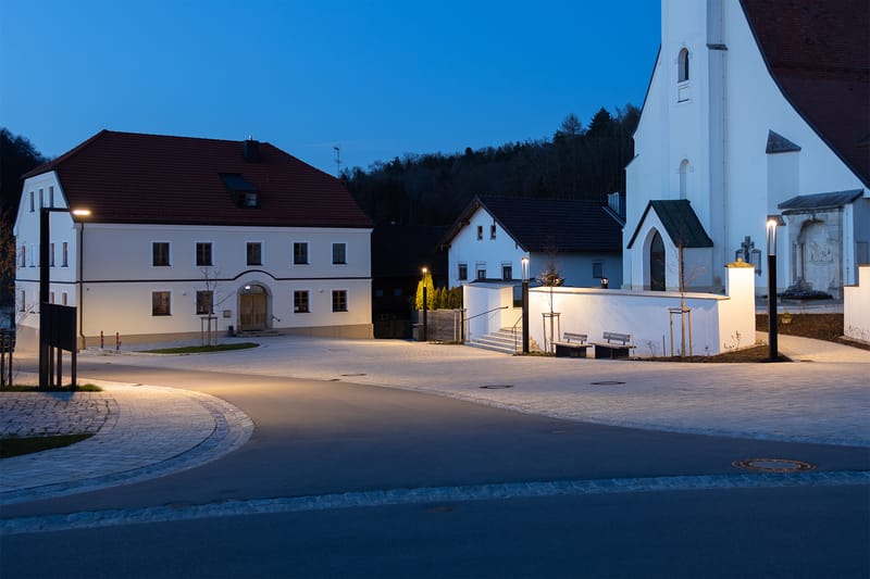 Kirchplatz Ortenburg Holzkirchen