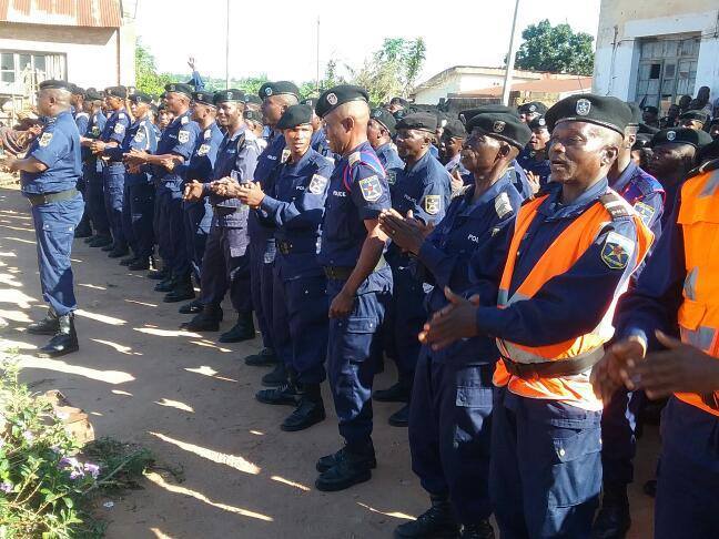 URGENT,  les policiers en colère à Tshikapa pour détournement de leur solde