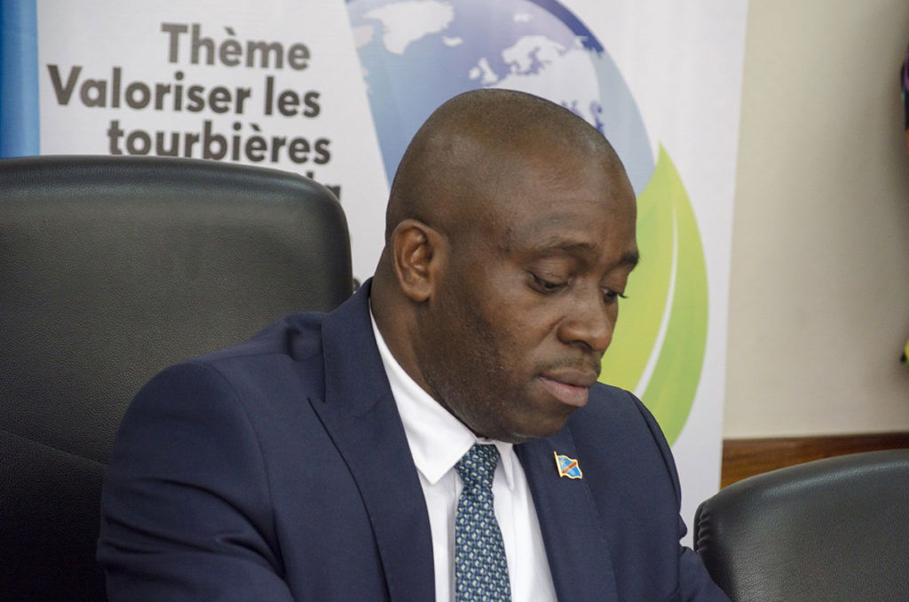 Le Secrétariat général à l'environnement organise ce jeudi 04 avril 2019 une conférence de presse au jardin botanique de Kinshasa en réaction à notre article : ''Gestion des forêts : Amy Ambatobe laisse des cadavres à l'environnement''.