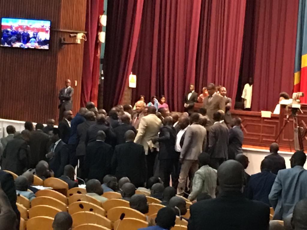 Du kuluna à l'Assemblée Nationale :  Le Député Nawej fait rater une plénière pourtant bien commencée !