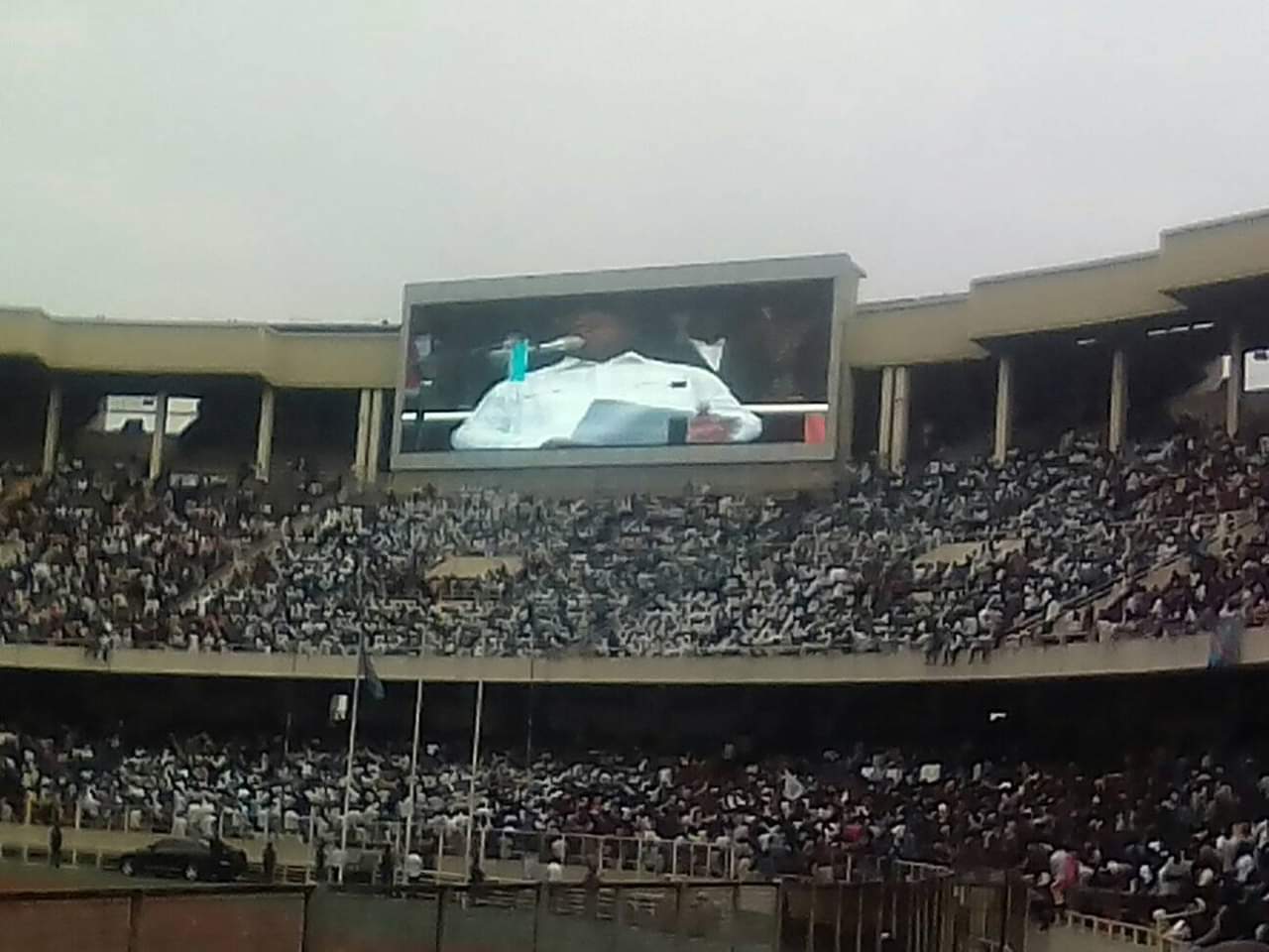 En marge de la journée d'action de grâce à Dieu:  "Félix-Antoine Tshisekedi dédie la République Démocratique du Congo à Dieu''