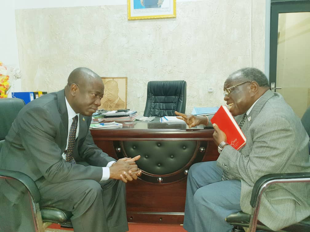 Simple et humble:  SG Augustin Kabuya à l'écoute du Patriarche Paul Kapita Shabangi !