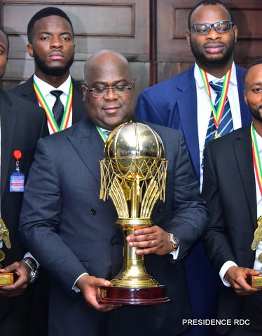 RECUS PAR LE CHEF DE L'ÉTAT, LES LÉOPARDS BASKET CHAMPIONS D'AFRIQUE RECEVRONT DES JEEPS 4X4