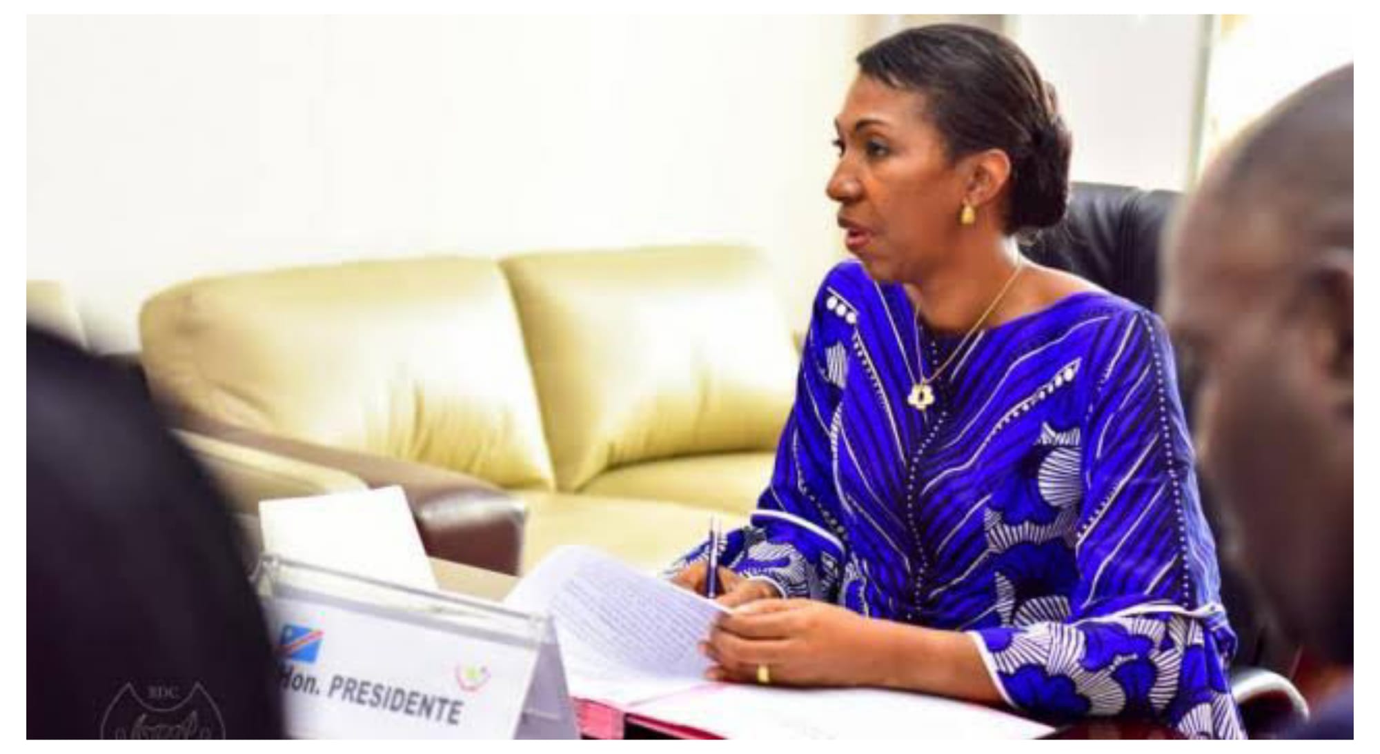 Sous la pression du Front des fossoyeurs du Congo : Jeanine Mabunda signe un scandale !